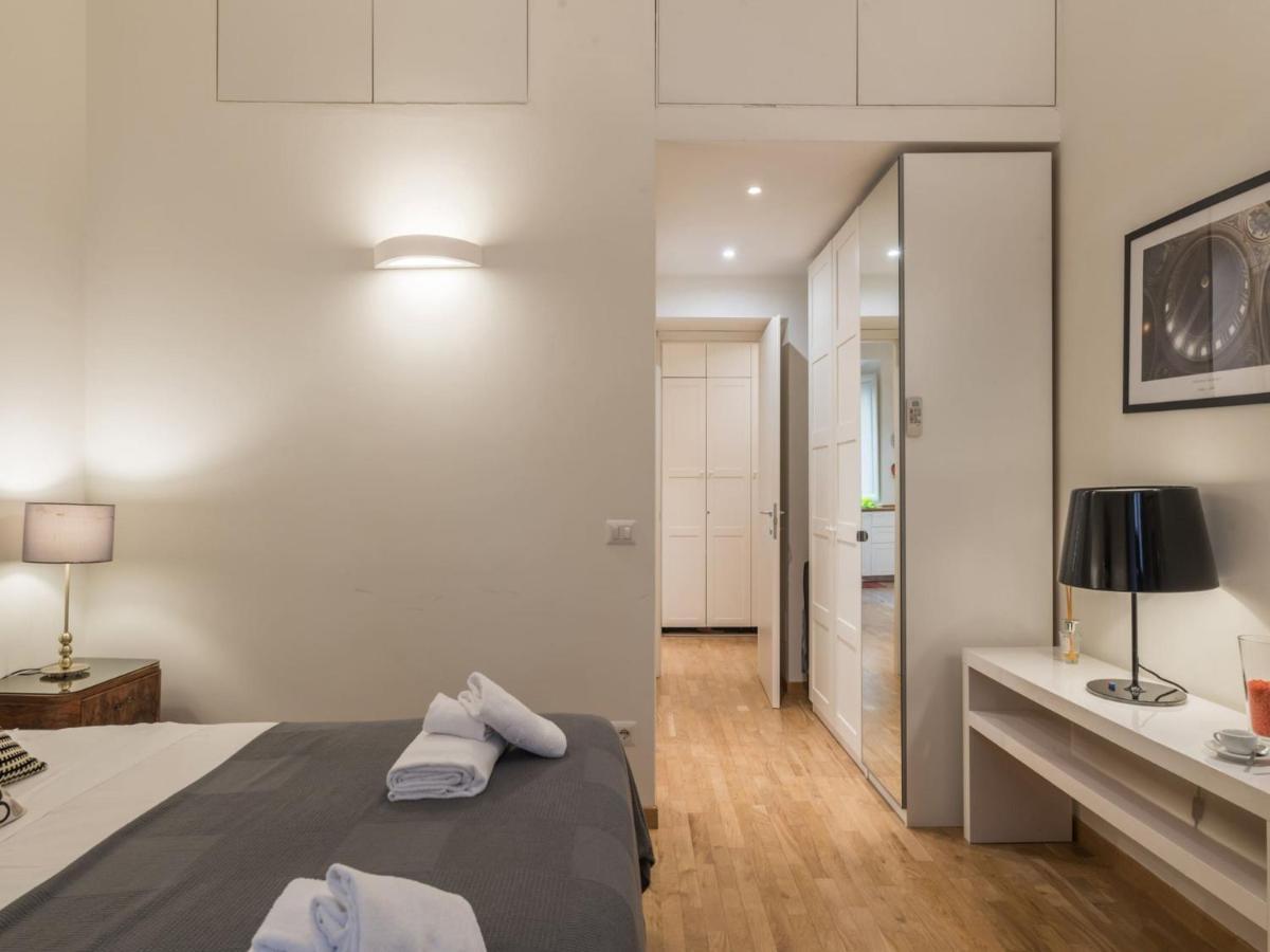 The Best Rent - Elegant Flat Near Colosseum Roma Exterior foto